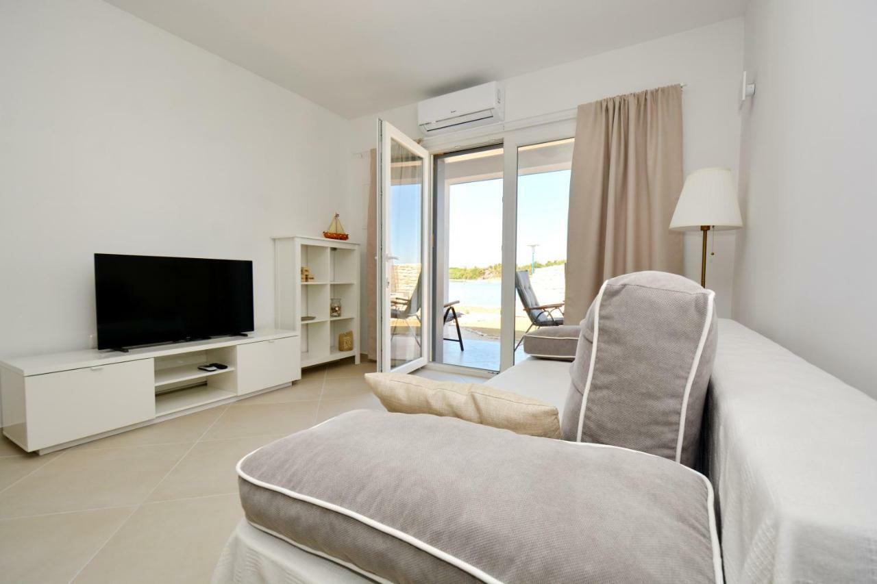 Apartments Piazza Nin Luaran gambar