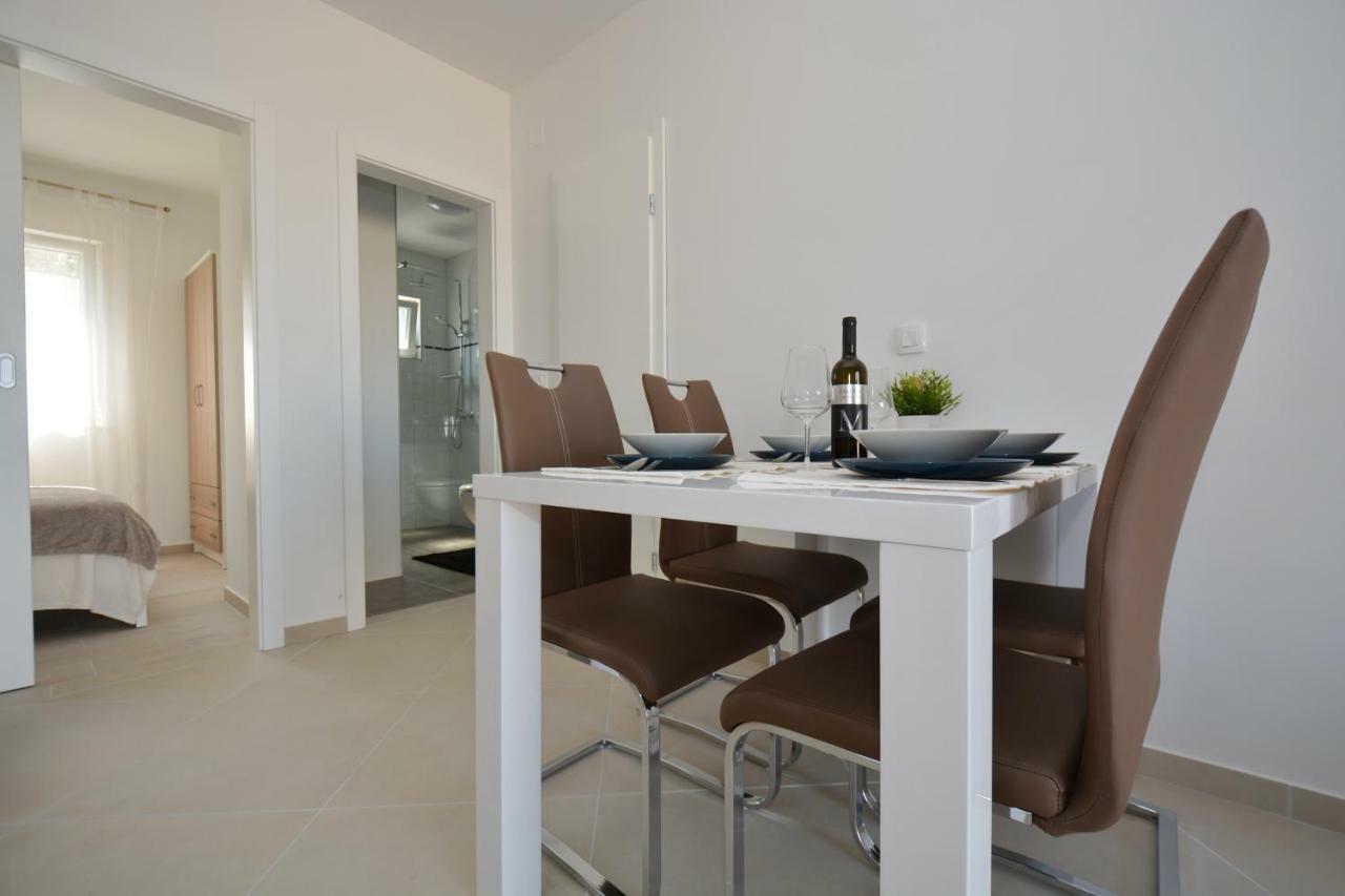 Apartments Piazza Nin Luaran gambar