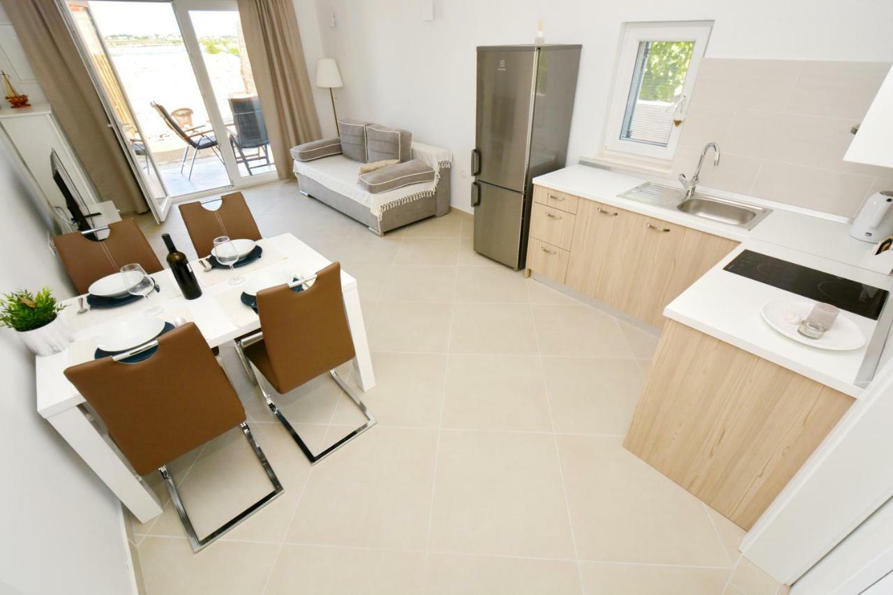 Apartments Piazza Nin Luaran gambar
