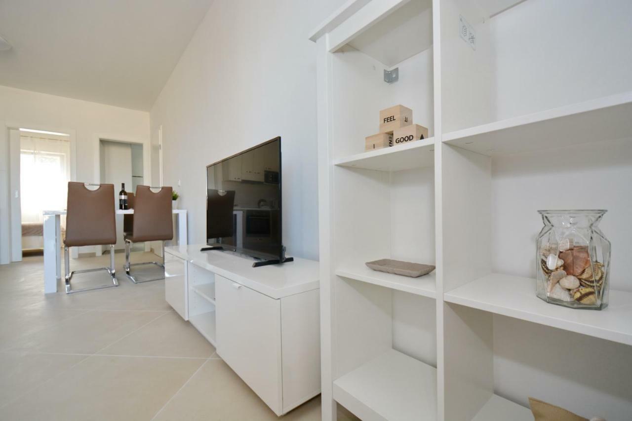 Apartments Piazza Nin Luaran gambar